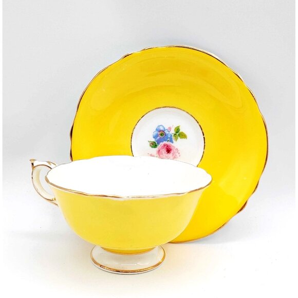 Paragon Vintage Double Warrant Yellow Cabbage Rose Bone China Teacup And Saucer - Picture 6 of 12